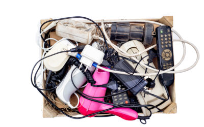 Just Junk It: Clearing Clutter and Embracing Minimalism